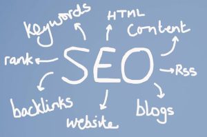 آموزش افزایش بازدید سایت: چکیده تجربیات نی‌نی‌سایت (10 مورد کلیدی) + سوالات متداول و راهنمای عملی